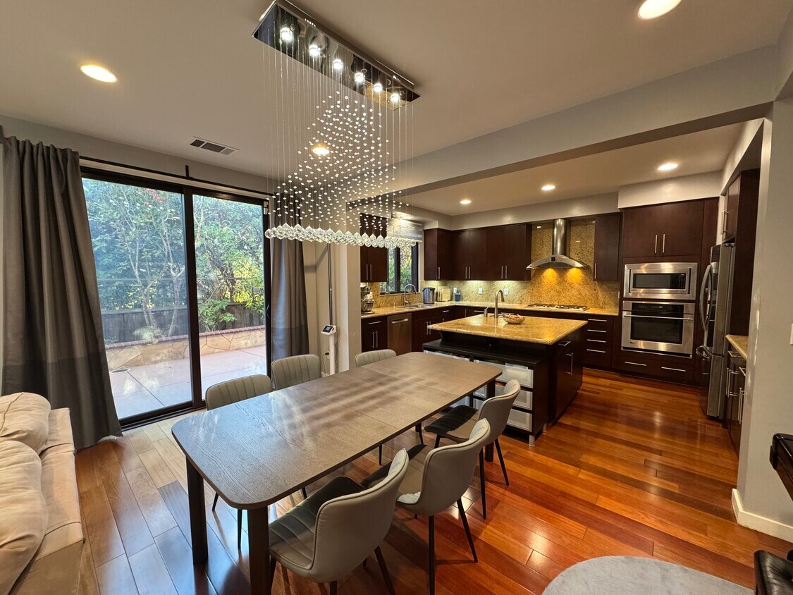 Primary Photo - 3192 Fallen Leaf St