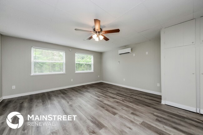 Foto del edificio - 2627 N Beaumont Ave