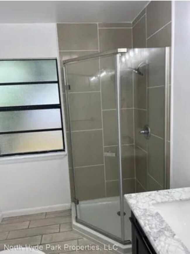 Foto del edificio - River Front Stilt Home