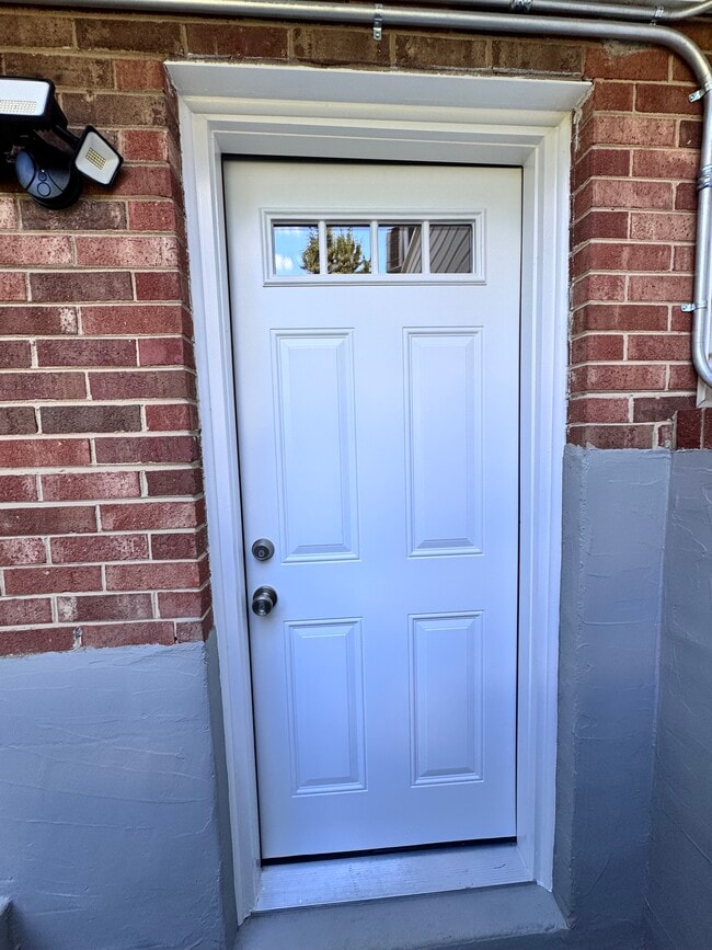 Building Photo - 4316 Josephine Ave