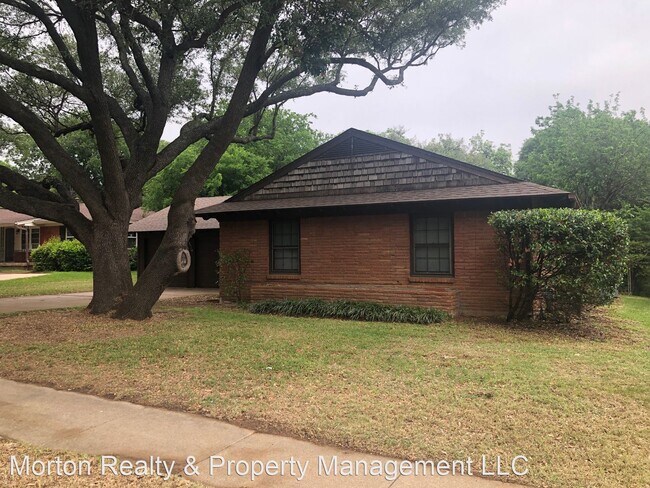 Building Photo - 3 br, 1.5 bath House - 2816 Westfield Ave.