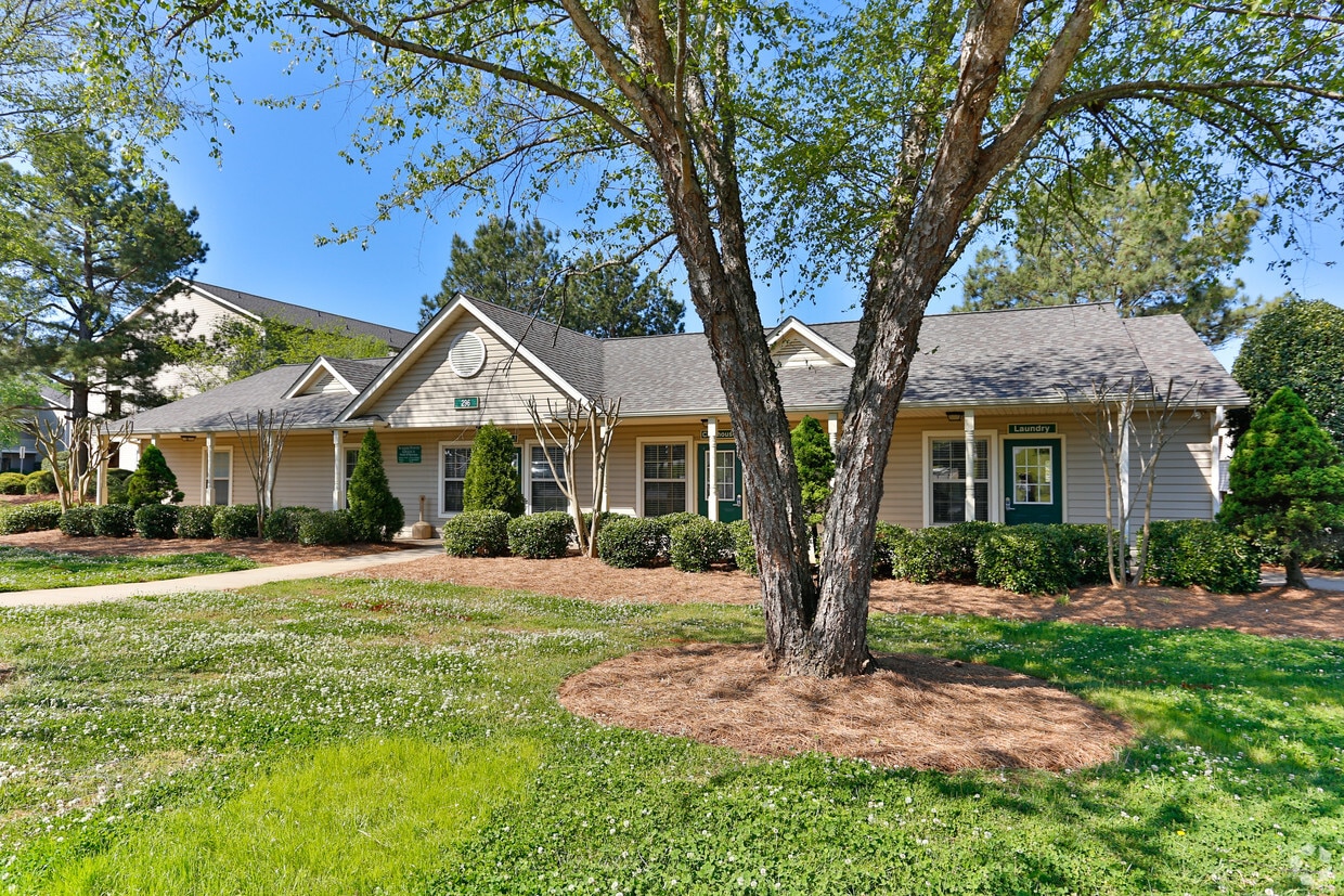 Summer Pointe Apartment Homes Apartments in Statesville, NC