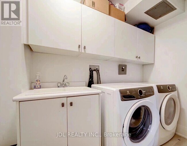 Photo du bâtiment - 4 Mildred Temple Wy