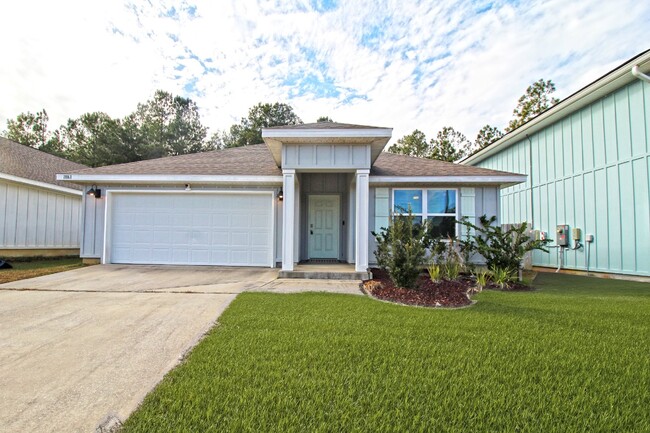 Building Photo - 4 /2 nearly brand new construction home in...