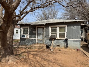 Building Photo - 2118 33rd St