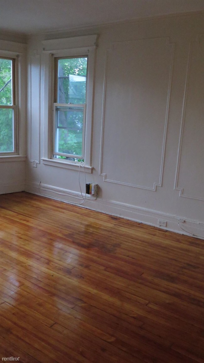 Foto del edificio - 4 br, 1 bath Apartment - 335 S 2nd Ave