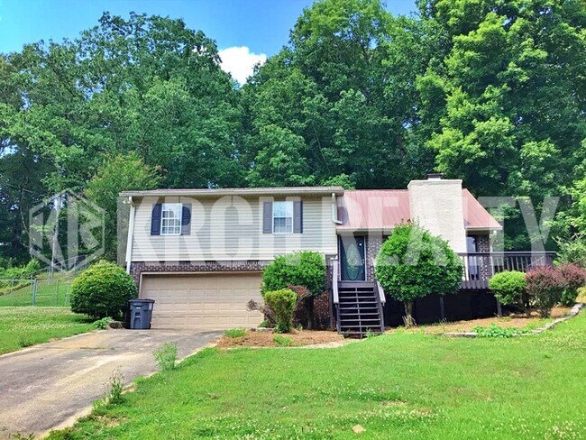 Building Photo - 716 Brookview Dr