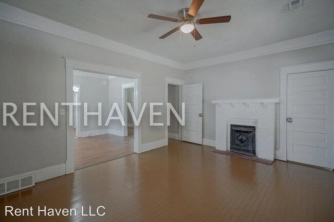 Building Photo - 4520 Colonial Dr