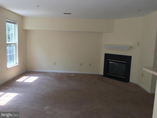 Building Photo - 1505 Post Oak Dr