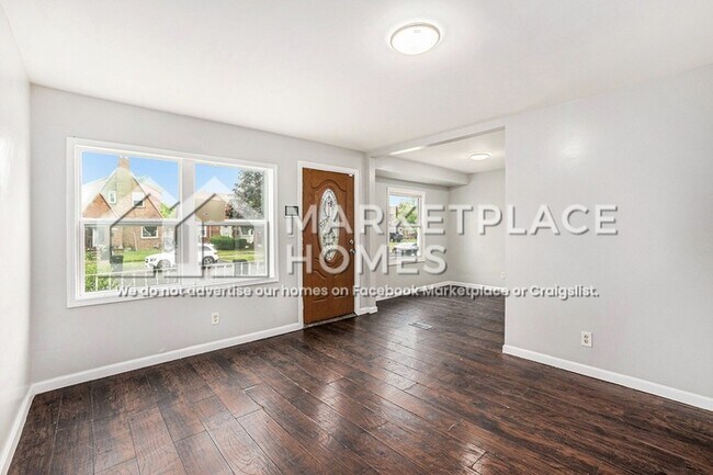 Foto del edificio - 7647 Fielding St