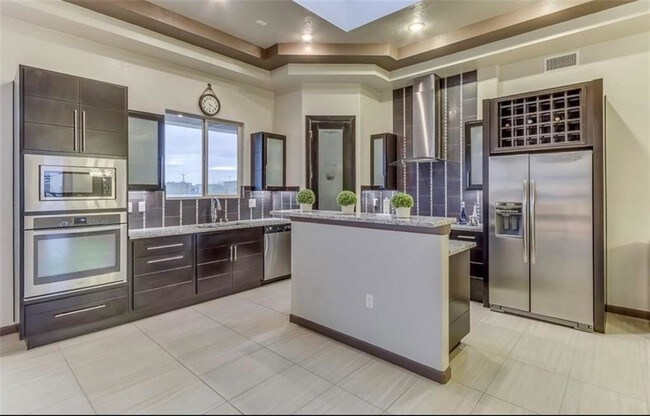 Foto del edificio - 471 Fortenberry Pl
