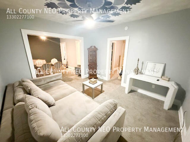 Foto del edificio - 2850 E 102nd St