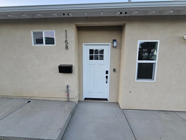 Building Photo - 1158 W 1st St