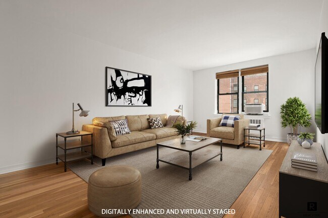 Foto del edificio - 50 E 8th St