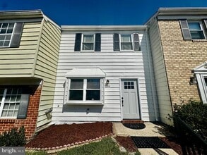 Building Photo - 6434 Lincoln Ct