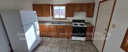 Building Photo - 325 Dove St