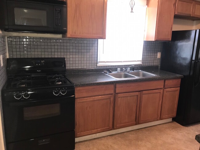 Foto del edificio - 2633 W 21st St