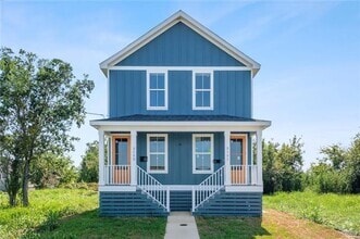 Building Photo - 2121 Jourdan Ave