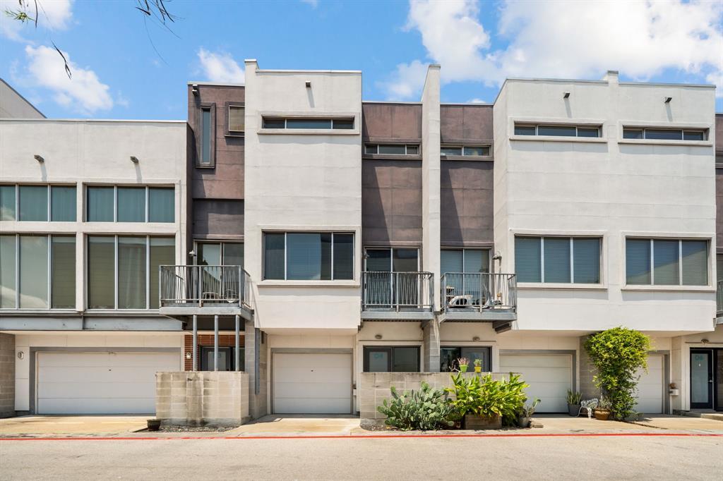 Foto principal - 4801 S Congress Ave