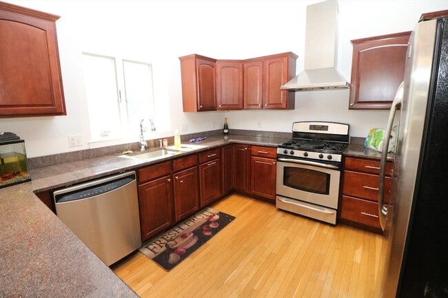 Foto del edificio - 141 Groves Ave