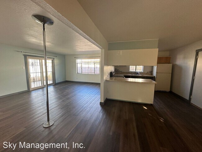 Building Photo - 3 br, 2 bath House - 4005 Van Buren St. NE