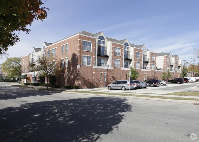 Building Photo - Dewes Court