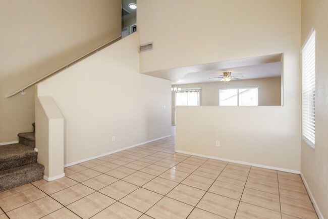 Building Photo - 3822 N 105th Ln