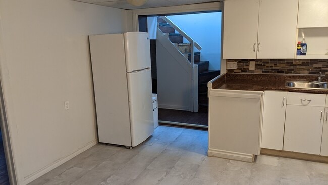 Photo du bâtiment - 821-821 St Matthews Ave