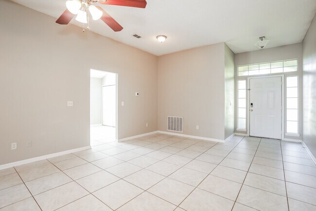 Building Photo - 2912 Brittany Bluff Dr