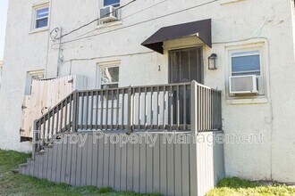 Building Photo - 15 Sawyer St