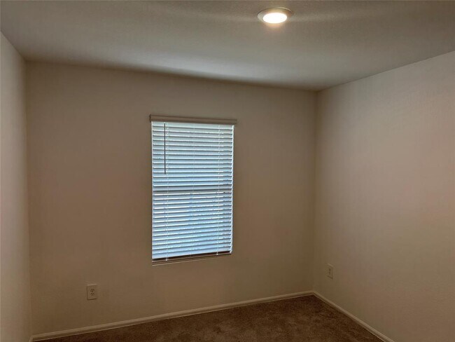 Foto del edificio - 24103 Becker Hollow Ln