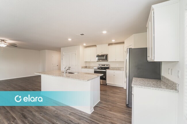 Foto del edificio - 8031 Derby Wood Ln