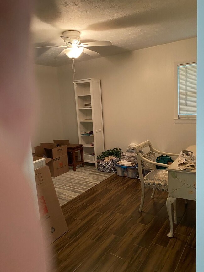 Foto del edificio - 540 Godfrey Ln