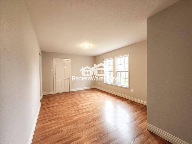 Foto del edificio - 121 Anabel Ln