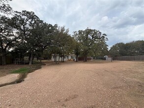 Building Photo - 138 Maegan Ln