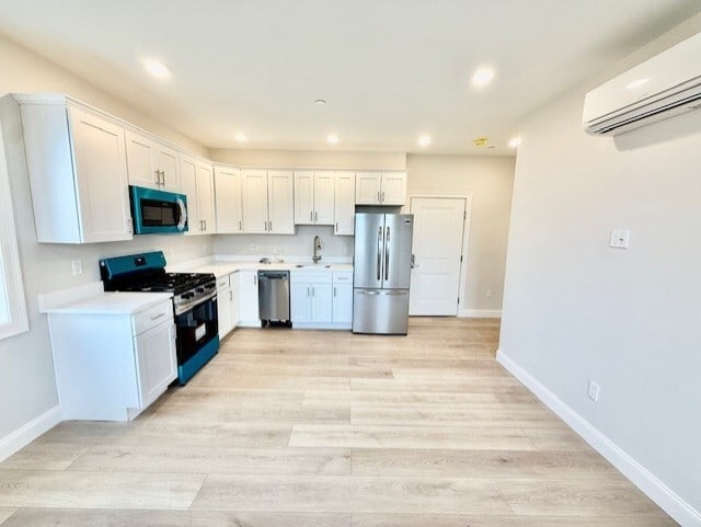 Building Photo - 220 Winthrop St