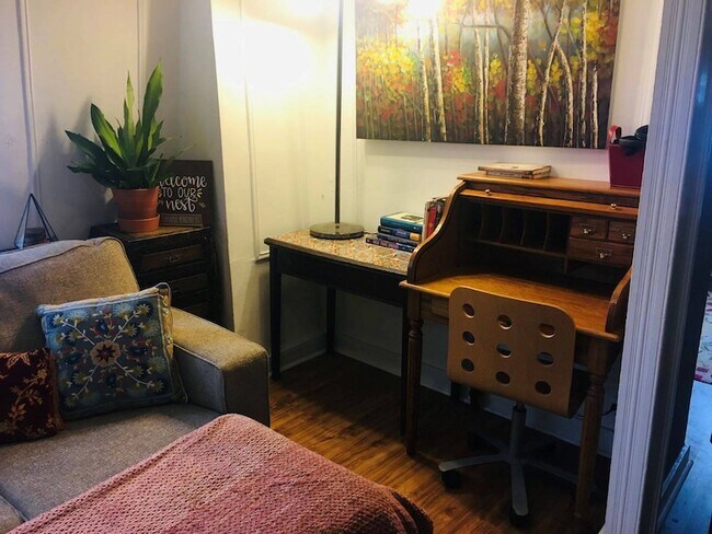 Foto del edificio - 145 Carpenter Ave