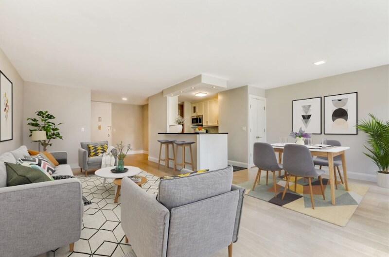 Foto principal - 22 W 64th St