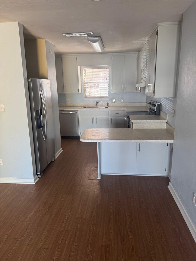 Building Photo - 3748 Donovan Dr