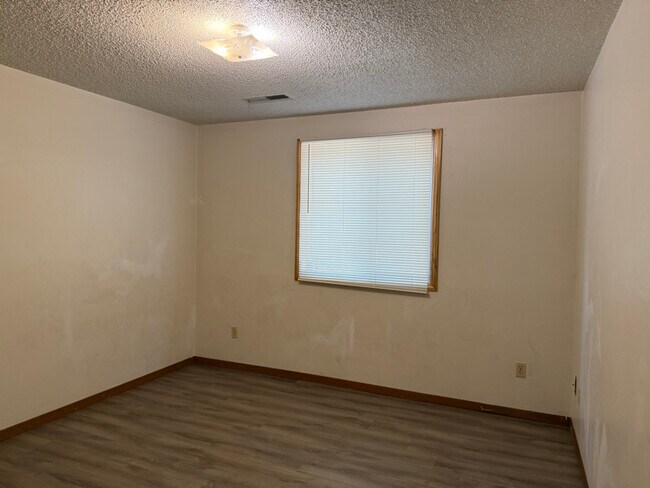 Foto del edificio - 365 Ellis Ave