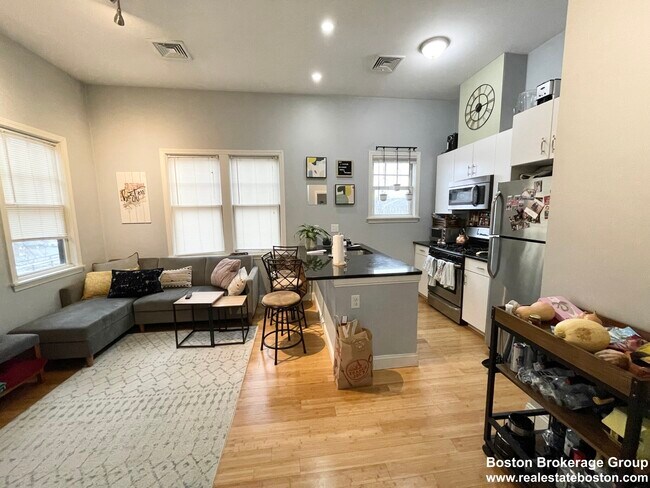 Foto del edificio - 195 West Third St. Unit 5