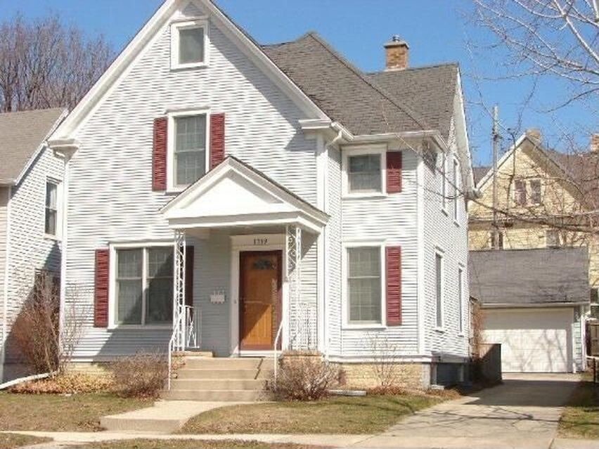 1719 Park Ave, Racine, WI 53403 House Rental in Racine, WI