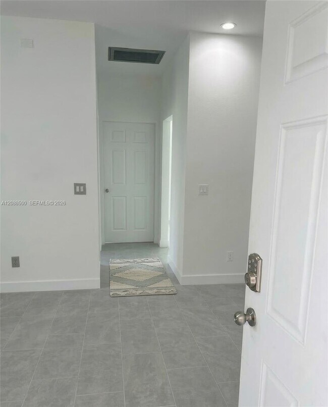 Foto del edificio - 3102 Gavin Ave