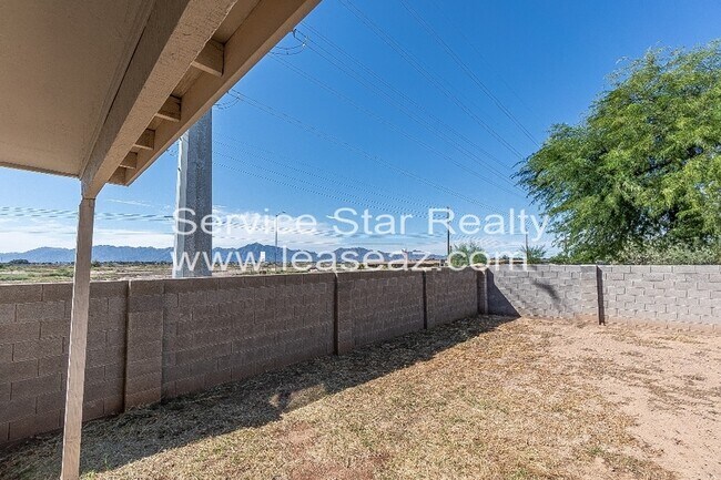 Building Photo - 4234 S 62nd Ln