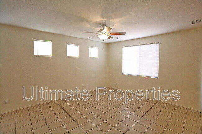 Foto del edificio - 17618 W Mandalay Ln