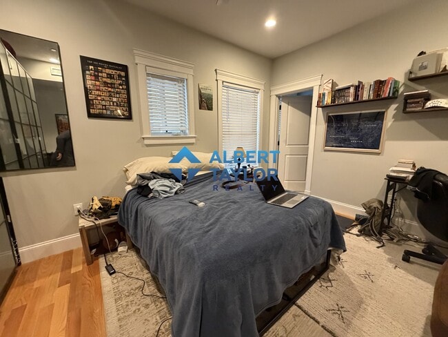 Foto del edificio - 632 E 2nd St