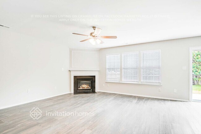 Foto del edificio - 6317 Saybrooke Dr