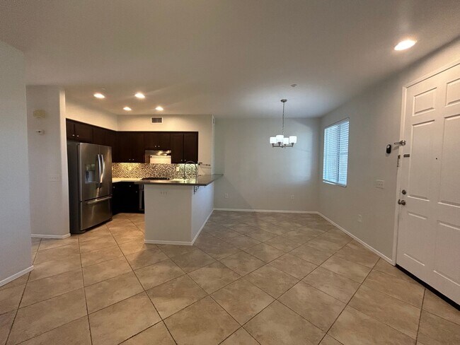 Foto del edificio - Move in special !!! $1000 off first month rent on approved credit with a 1 year lease.