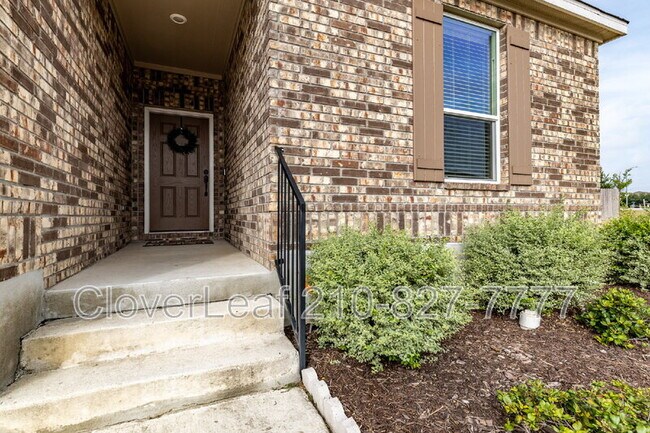 Foto del edificio - 3335 Windfield Path