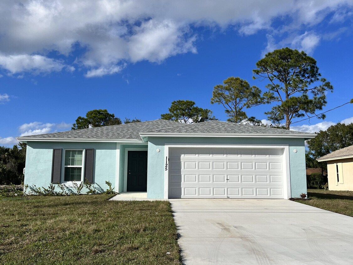 1125 SW Ingrassina Ave, Port Saint Lucie, FL 34986 House Rental in